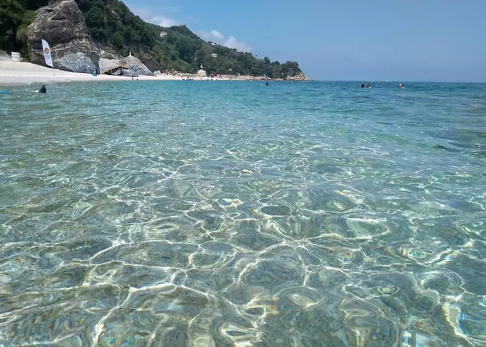 Guesthouse Enastron * Chorefton